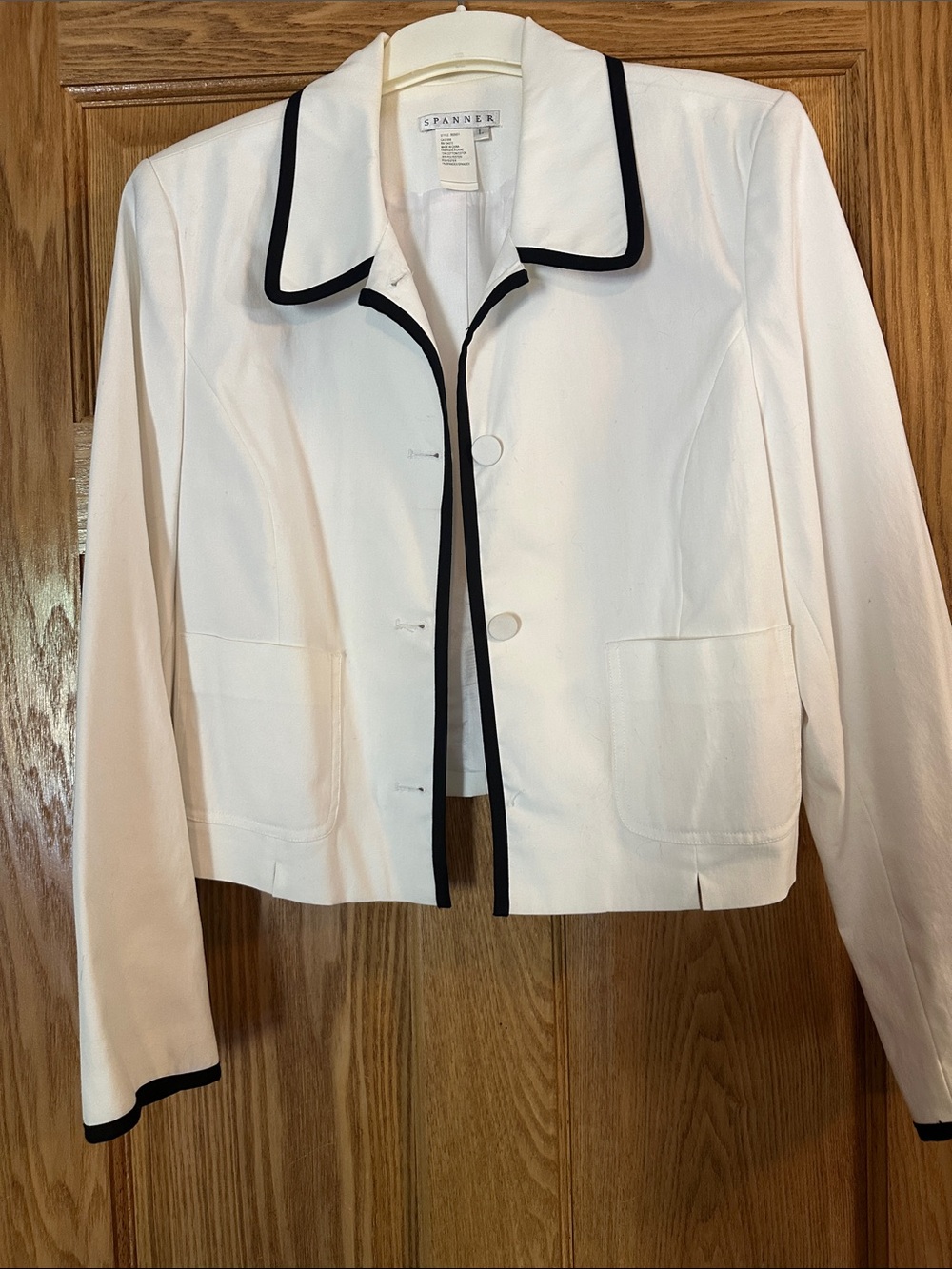 SPANNER White Cropped Blazer with Black Trim